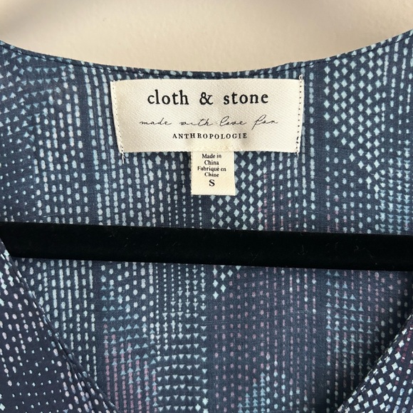 Anthropologie Cloth & Stone Dotted Herringbone Blouse, Blue Motif, Size Small - Picture 4 of 8